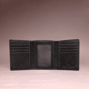 Woodbridge Men's Trifold Black Leather Wallet