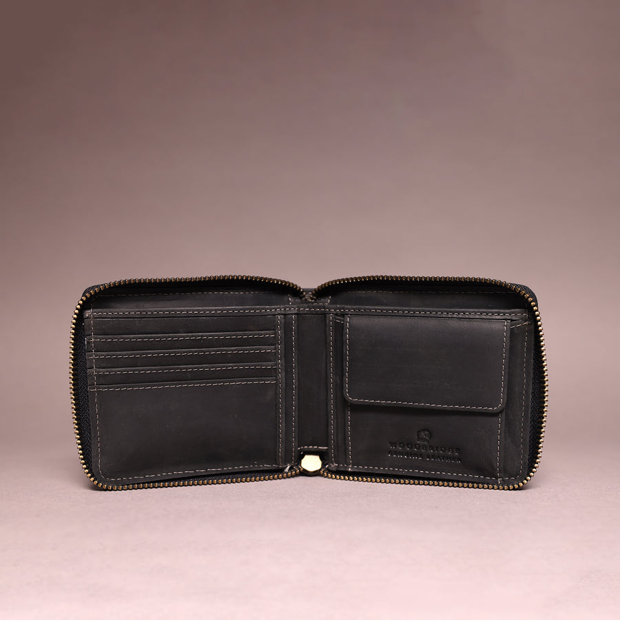 Woodbridge Men's Black Zip Around Leather Wallet