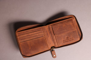 Woodbridge Men's Cognac Brown Zip Around Leather Wallet