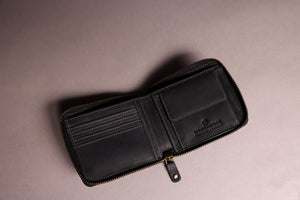 Woodbridge Men's Black Zip Around Leather Wallet