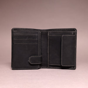 Woodbridge Men's Trifold Black Leather Wallet With Coin Pocket