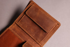 Woodbridge Men's Trifold Cognac Brown Leather Wallet With Coin Pocket