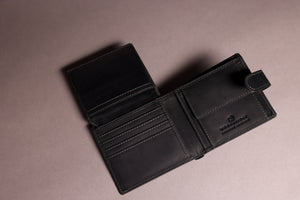 Woodbridge Men's Bifold Black Leather Wallet With Coin Pocket