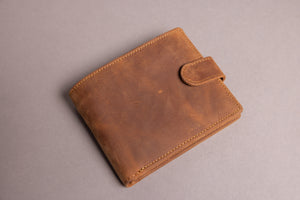 Woodbridge Men's Bifold Cognac Brown Leather Wallet With Multiple Card Slots