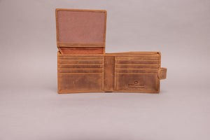 Woodbridge Men's Bifold Cognac Brown Leather Wallet With Multiple Card Slots