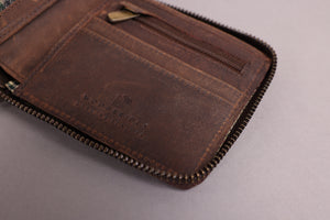 Woodbridge Men's Rustic Brown Zip Around Leather Wallet