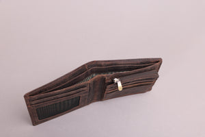 Woodbridge Men's Bifold Rustic Brown Leather Wallet