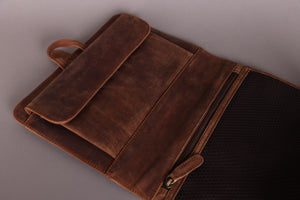 Woodbridge Brown Leather Hanging Wash Bag