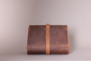 Woodbridge Brown Leather Hanging Wash Bag