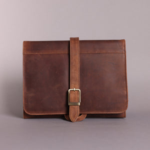 Woodbridge Brown Leather Hanging Wash Bag