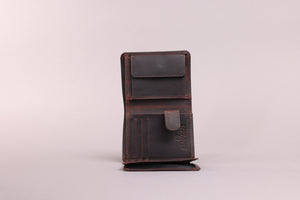 Woodbridge Men's Trifold Brown Oily Leather Wallet