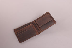 Redbrick Men's Bifold Flower Embossed Brown Hunter Leather Wallet With Coin Pocket