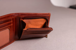 Woodbridge Men's Bifold Dark Tan Leather Wallet With Big Coin Pocket