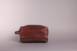 Woodbridge Tan Leather Wash Bag