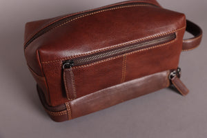 Woodbridge Tan Leather Wash Bag