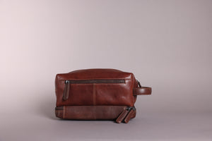 Woodbridge Tan Leather Wash Bag