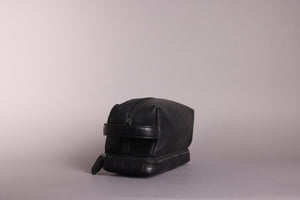 Woodbridge Black Leather Wash Bag