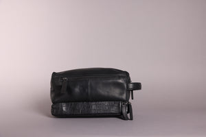 Woodbridge Black Leather Wash Bag