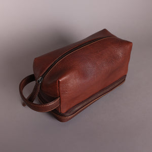 Woodbridge Tan Leather Wash Bag